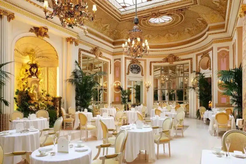 Restaurangen Ritz, perfekt ställe att prova afternoon tea i London 