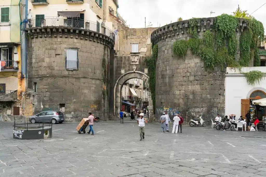 Porta Nolana