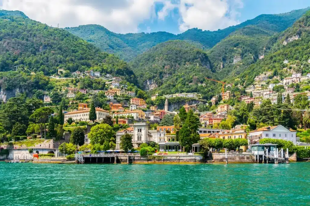 Moltrasio, lugn stad vid Comosjön