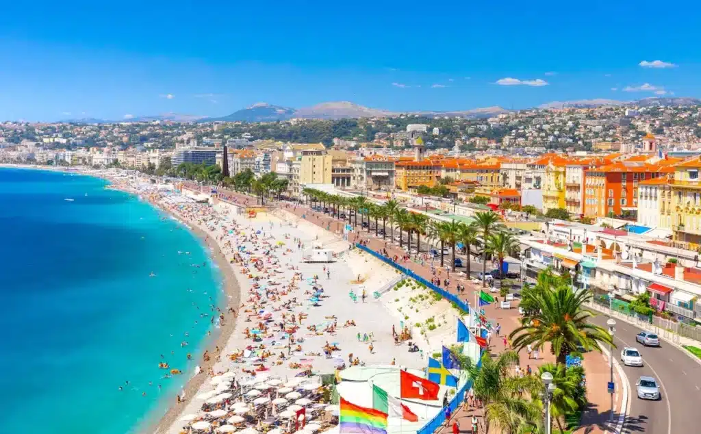 Promenade des Anglais, bästa området att bo på för strandsemester i Nice
