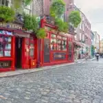 Var ska man bo i Dublin? De 4 Bästa Områdena + Bra Hotell 🇮🇪