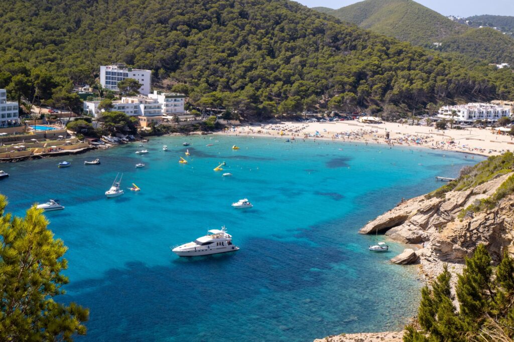 Cala Llonga på Ibiza