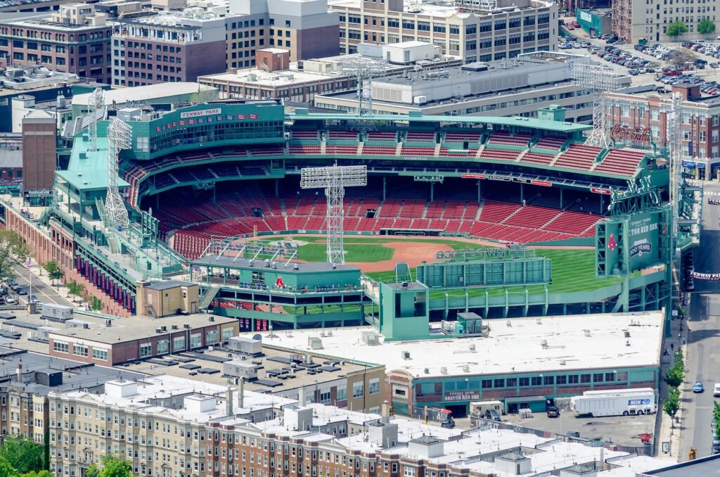 Flygvy över basebollplanen och läktarna på Fenway Park