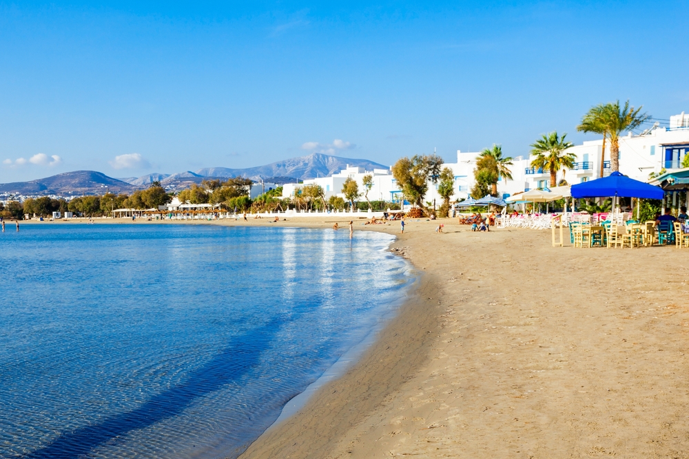 Stadsstranden Agios Georgios på Naxos
