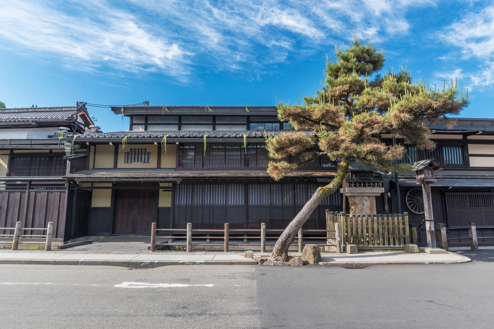 Bevarade trähus i den historiska delen av Takayama i Japan