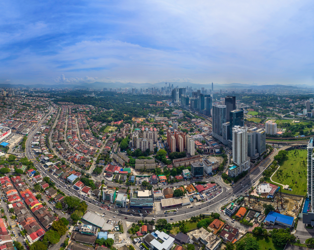 Flygfoto över Bangsar i Kuala Lumpur med Bangsar Village