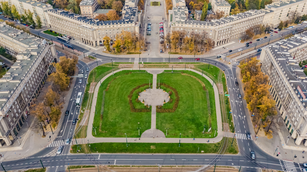 Flygfoto över Plac Centralny i Nowa Huta i Krakow
