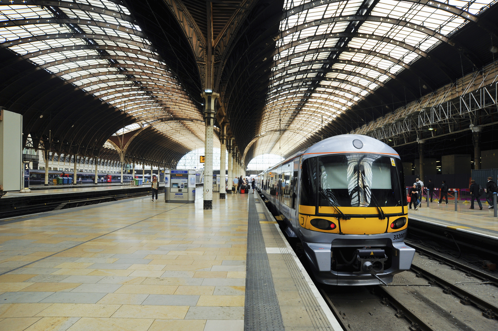 Heathrow Express till Paddington station