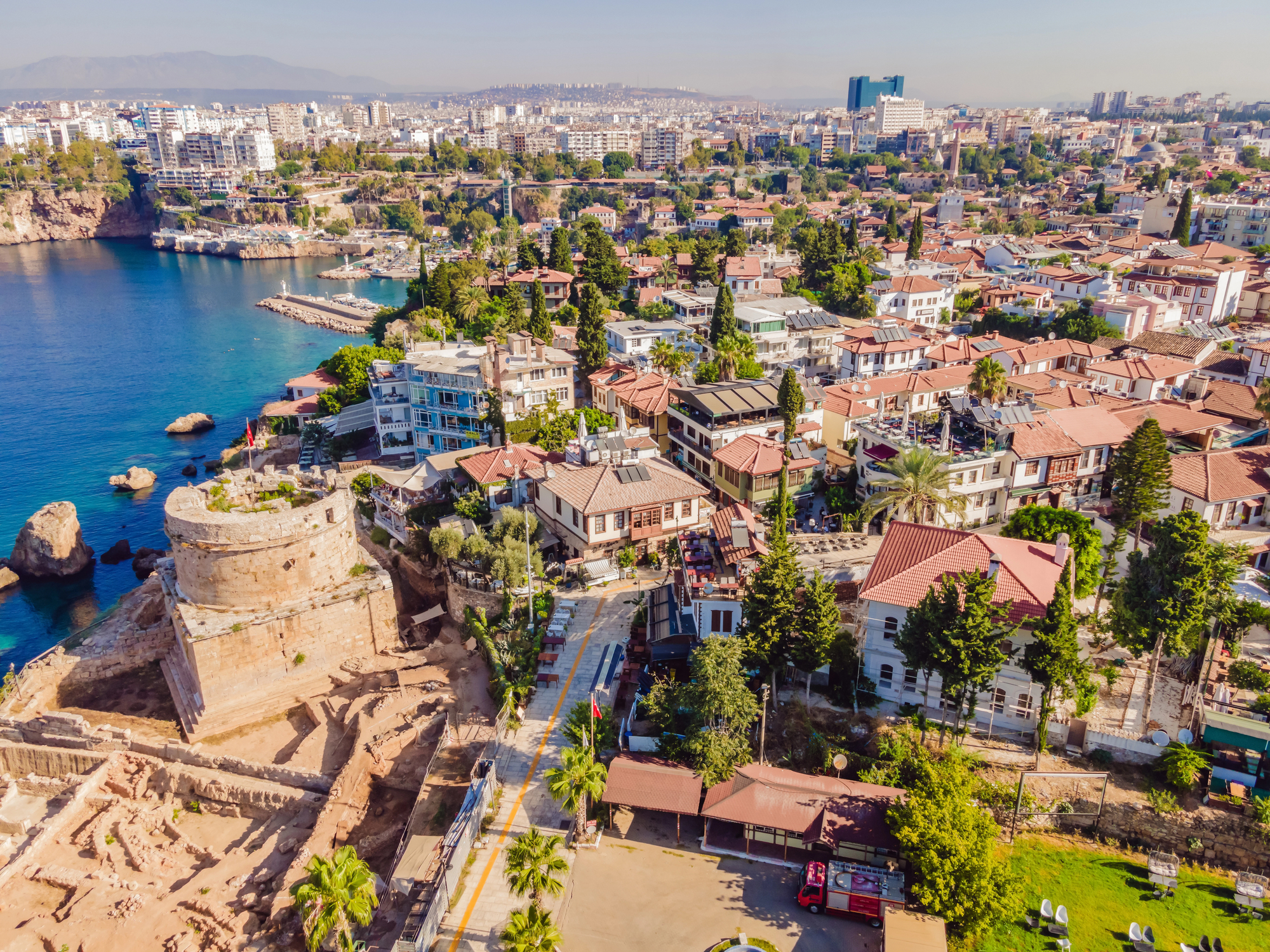 Kaleiçi och den gamla hamnen i Antalya