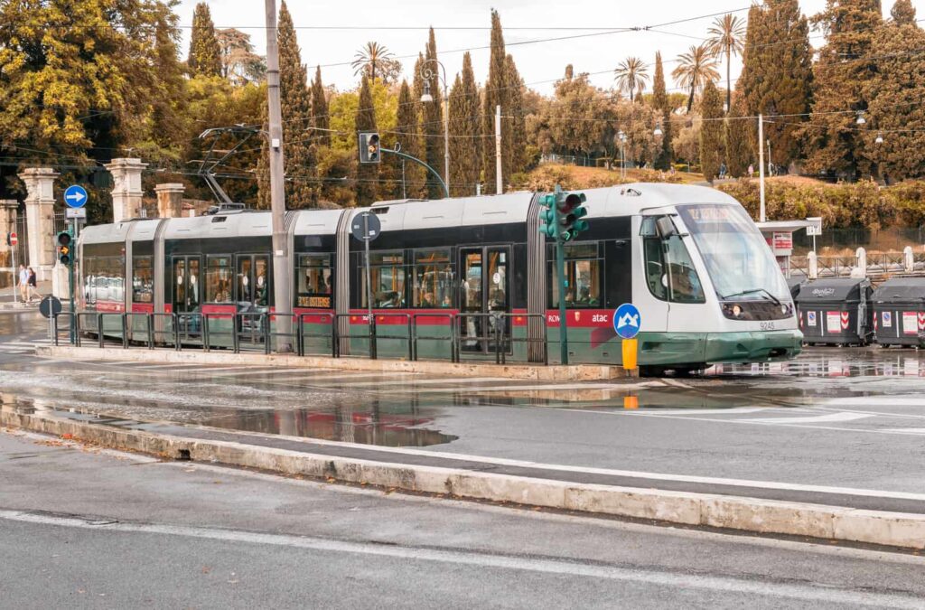 Kollektivtrafik i Rom