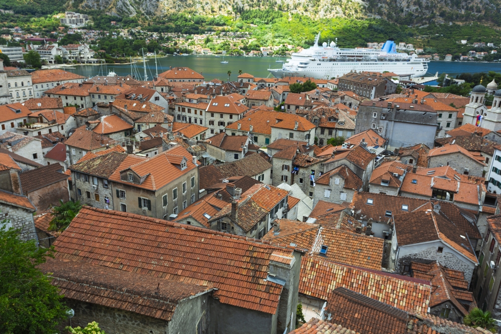 Utsikt över Kotors Old Town och Kotorbukten