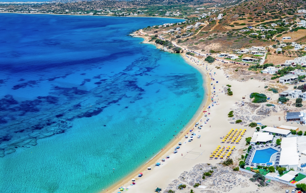 Stranden vid Mikri Vigla på Naxos från luften
