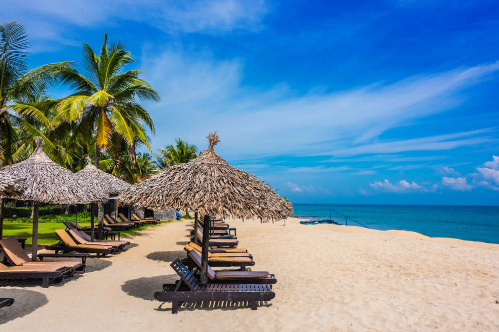 Sandstranden Cua Dai Beach vid Hoi An