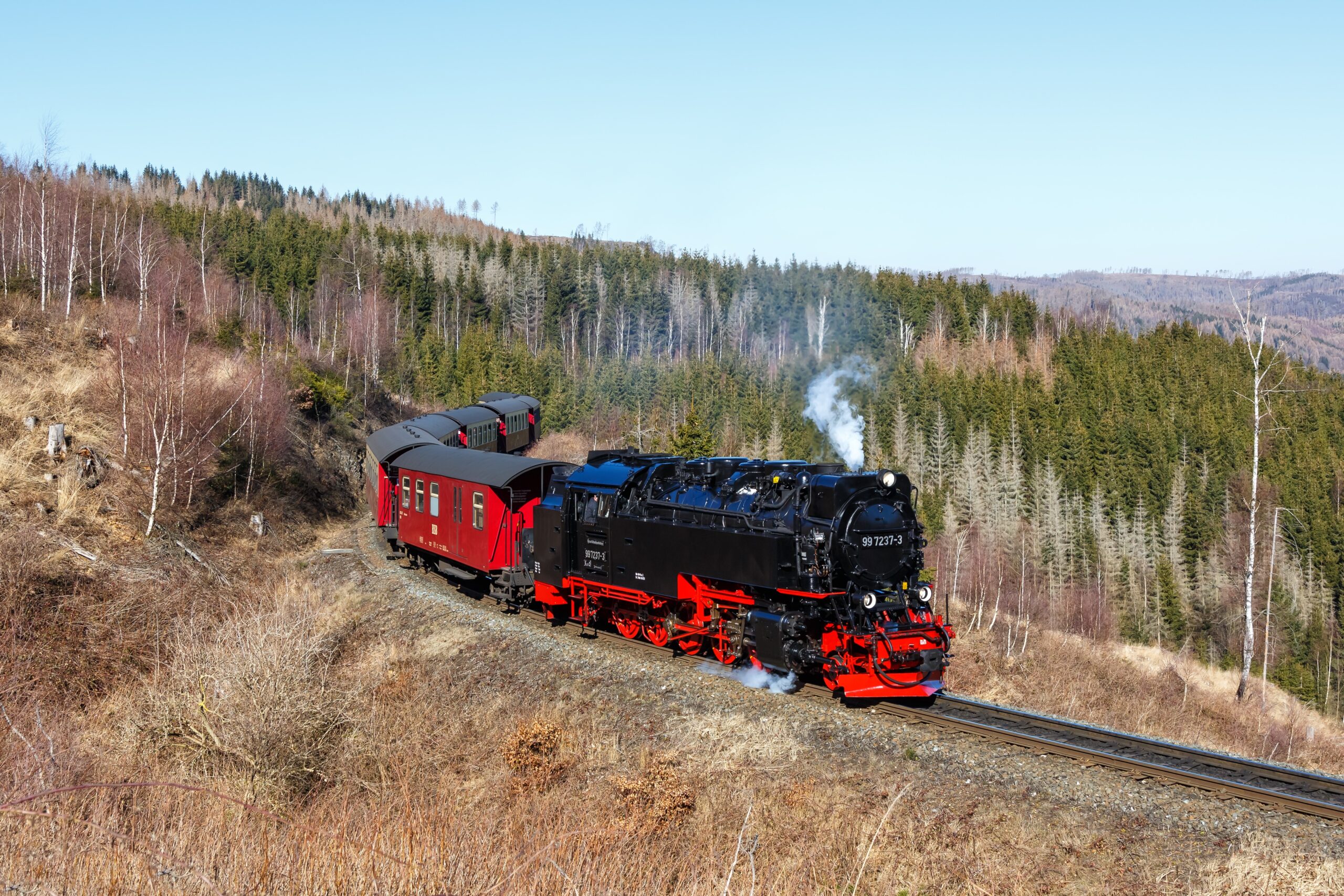 Ångtåg på Brockenbahn vid Drei Annen Hohne i Harz