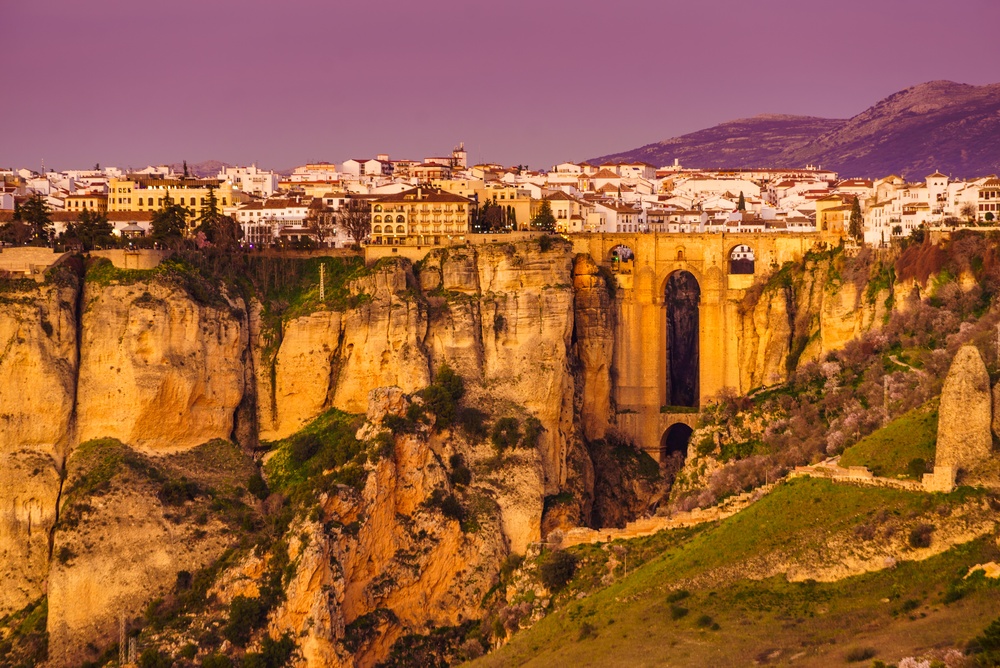 Bron Puente Nuevo över floden Guadalevín i Ronda