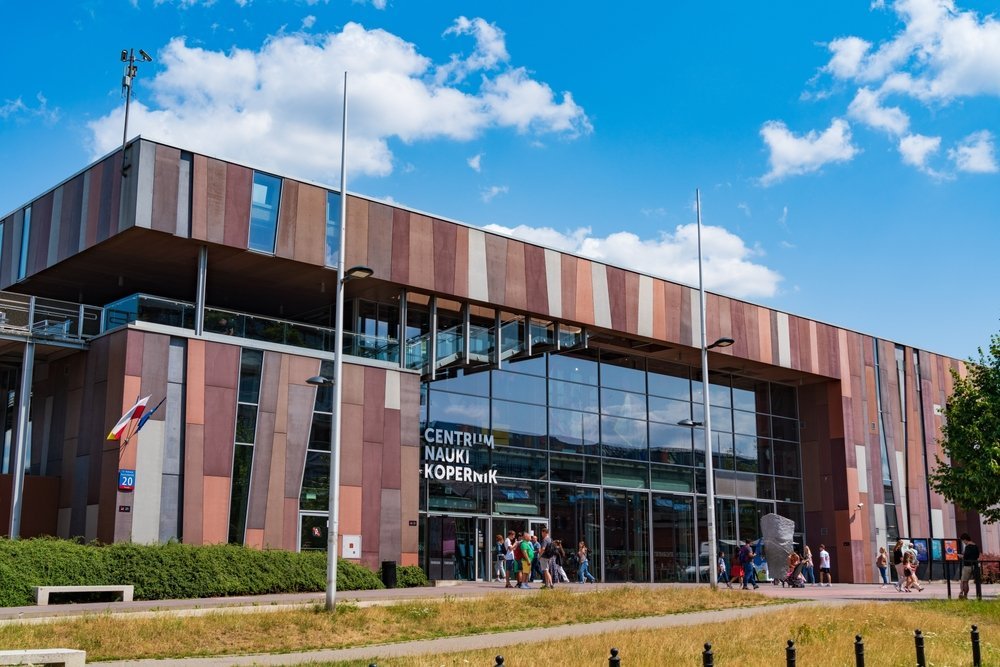 Copernicus Science Centre vid floden i Warszawa