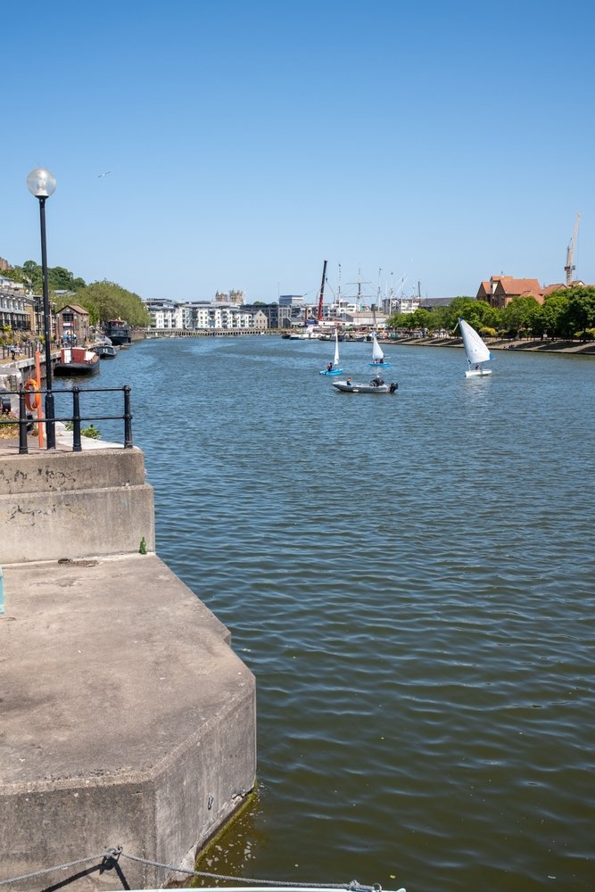 Floating Harbour och kajerna vid Harbourside i Bristol
