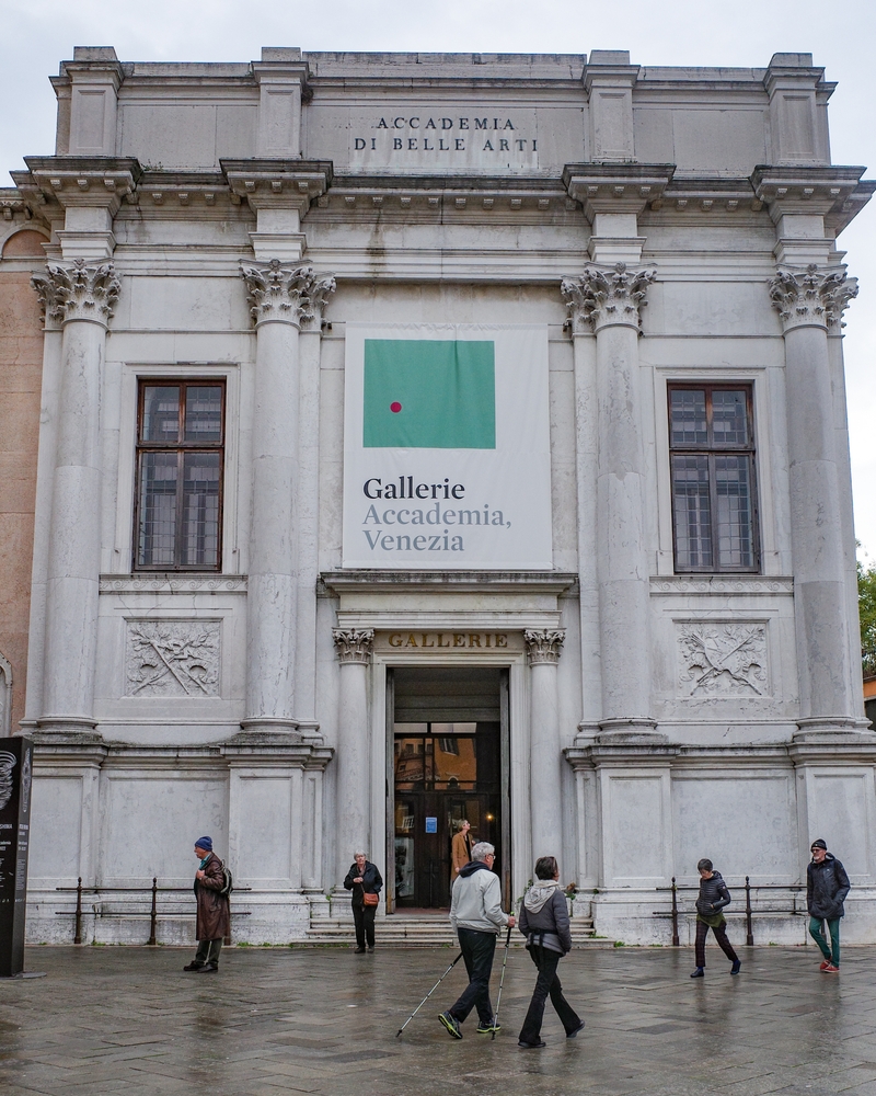 Huvudingången till Gallerie dell'Accademia i Venedig