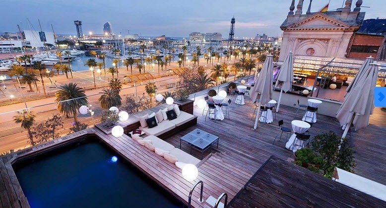 hotell vid stranden i barcelona