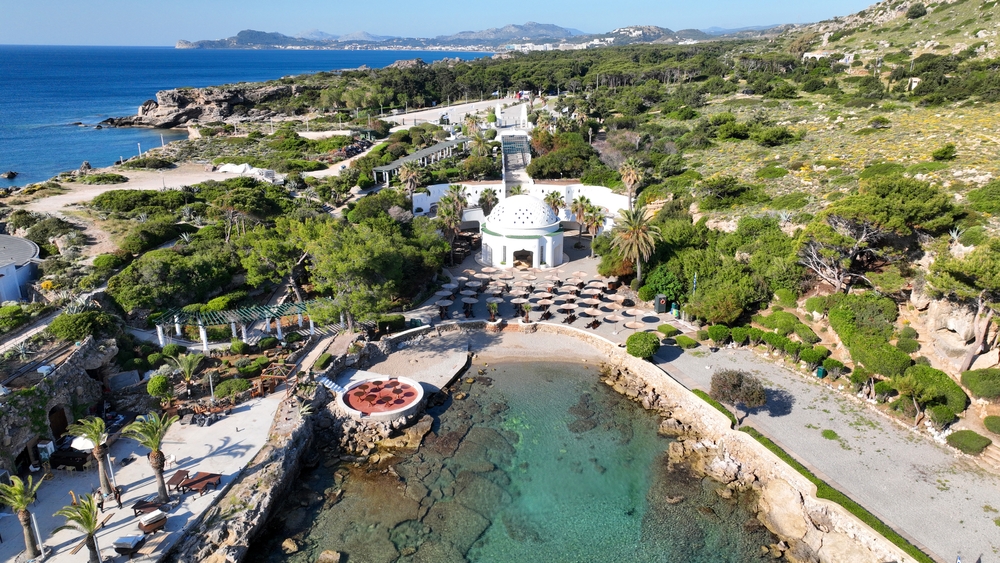 Flygfoto över art deco-byggnaderna vid Kallithea Springs på Rhodos