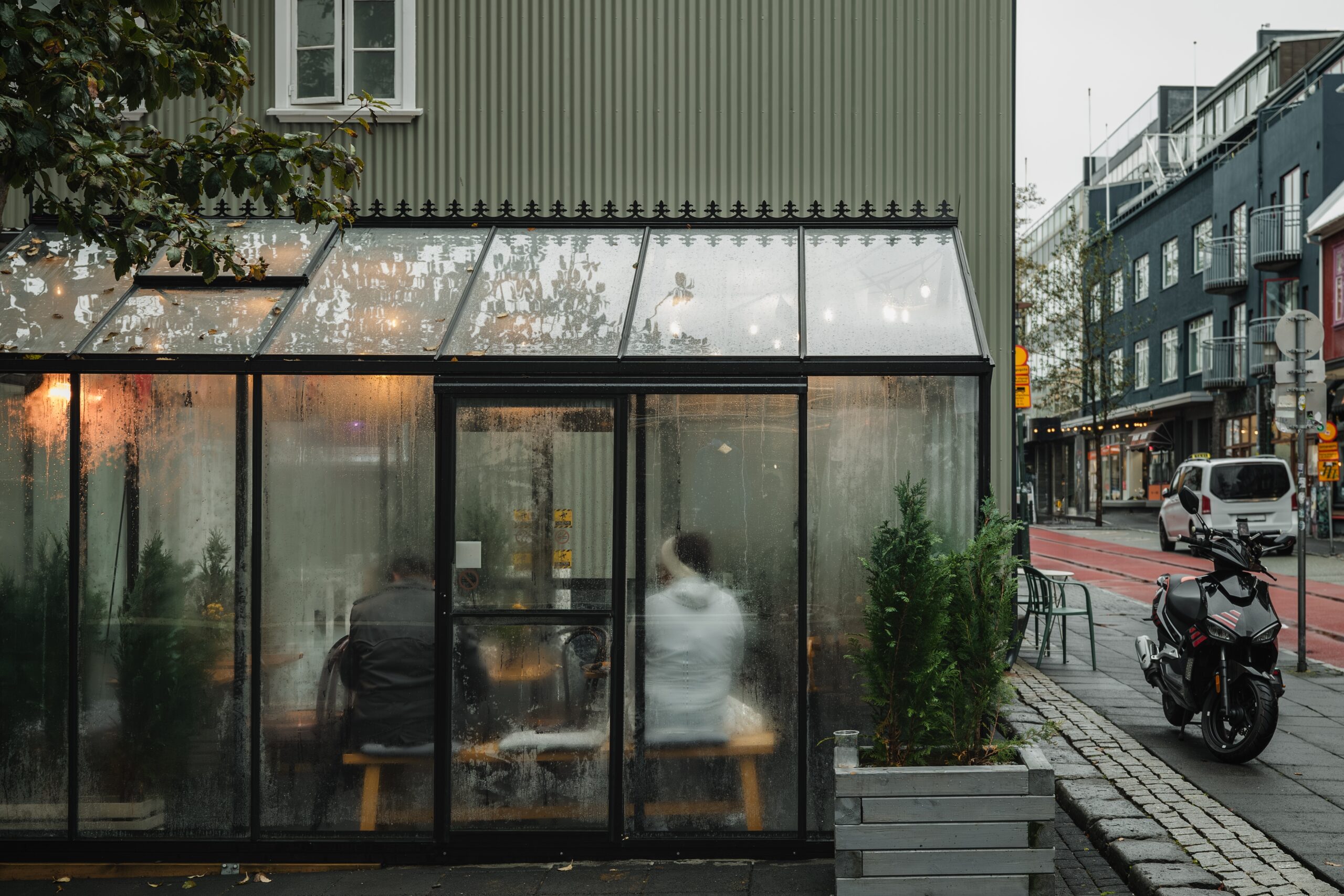 Kafé på Laugavegur i Reykjavik på vintern