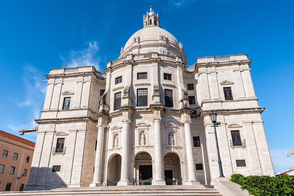 Panteão Nacional i kyrkan Santa Engrácia i Lissabon