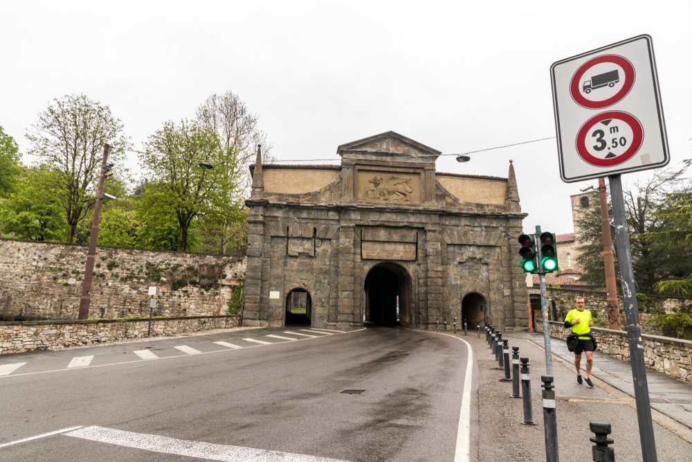 Porta Sant'Agostino vid Borgo Santa Caterina i Bergamo