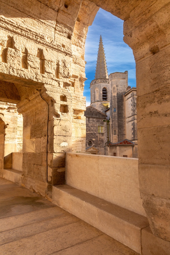 Den romerska amfiteatern i Arles i Provence