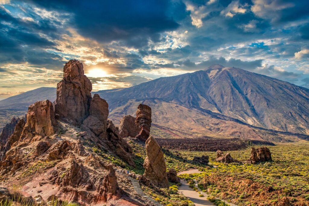 Roques de García med Teide i bakgrunden