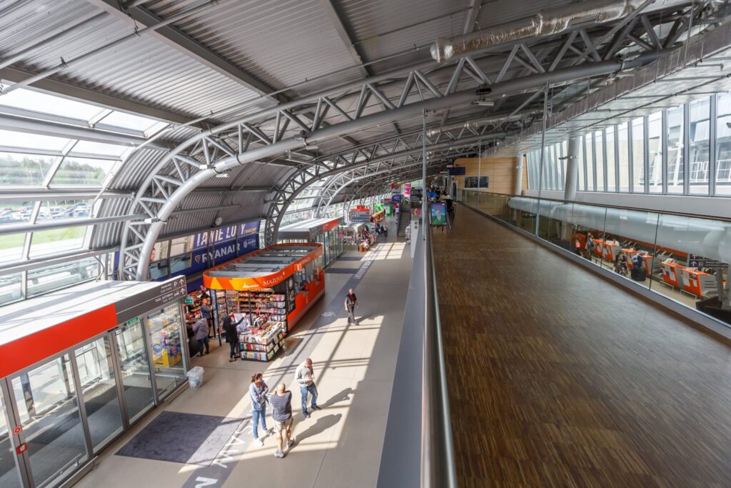Terminalen på Warszawa Modlin flygplats