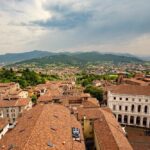 Var ska man bo i Bergamo? De 5 bästa områdena & bra hotell