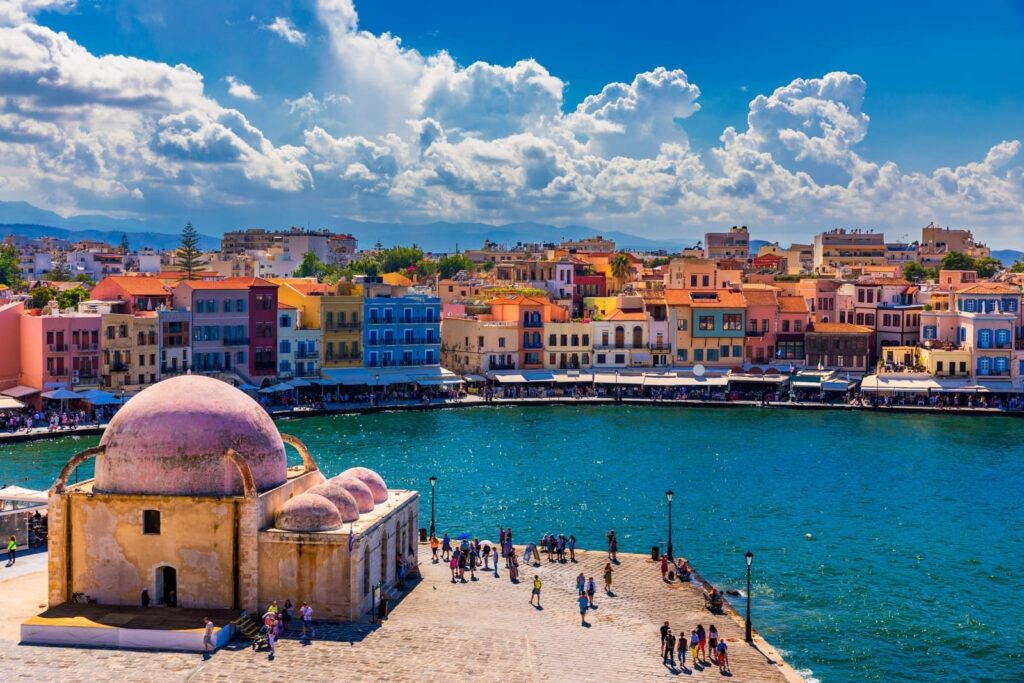 Den venetianska hamnen i Chania på Kreta